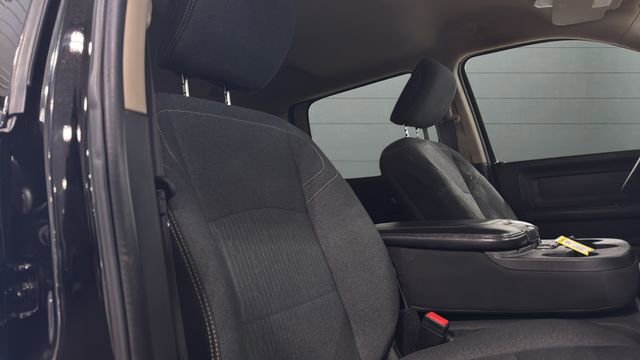 Used 2019 RAM 3500 Tradesman image 25