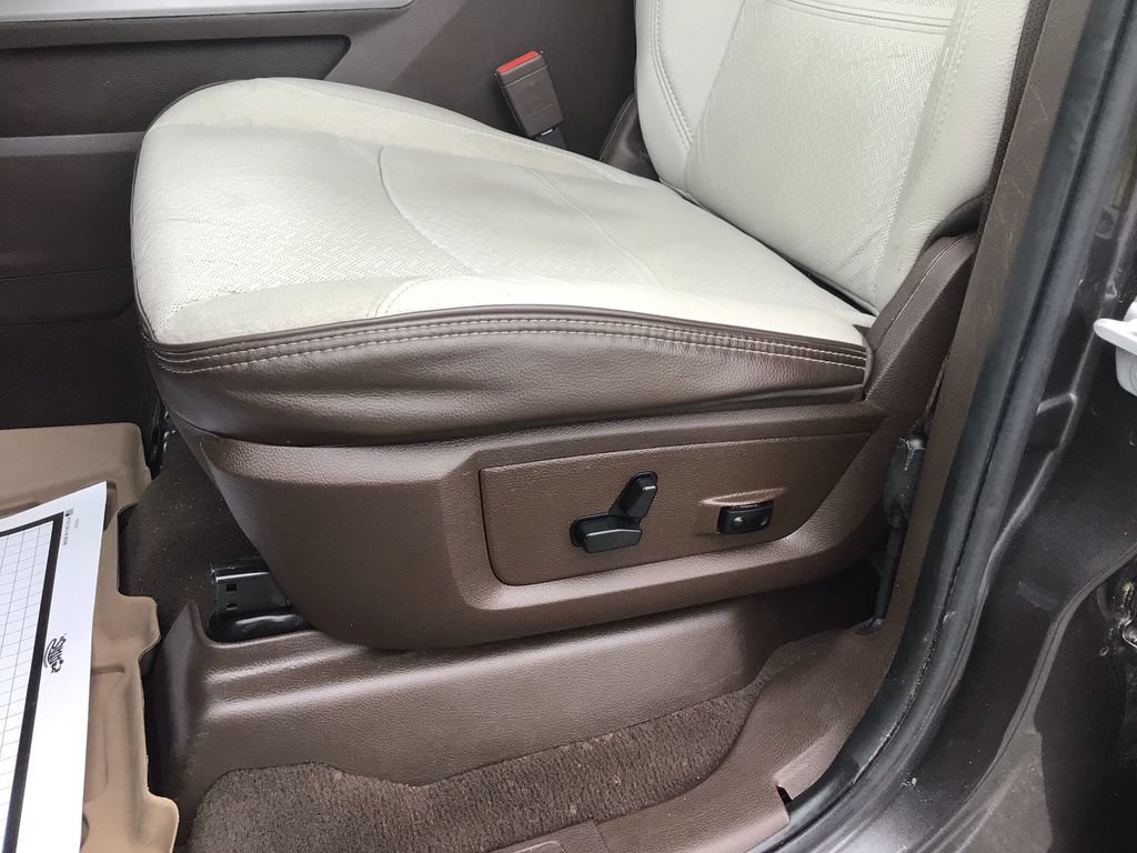Used 2025 RAM 2500 Laramie AWD/4WD image 18