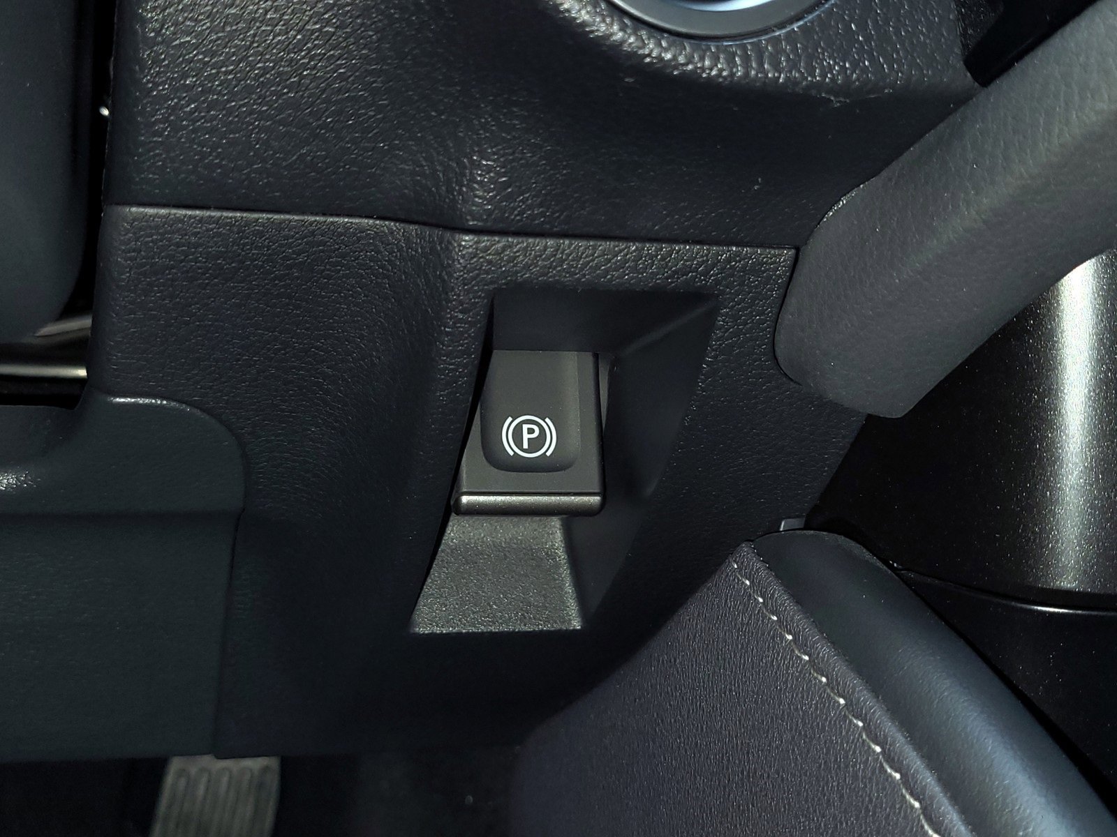 Used 2024 Lexus ES 250 w/ Premium Package image 21