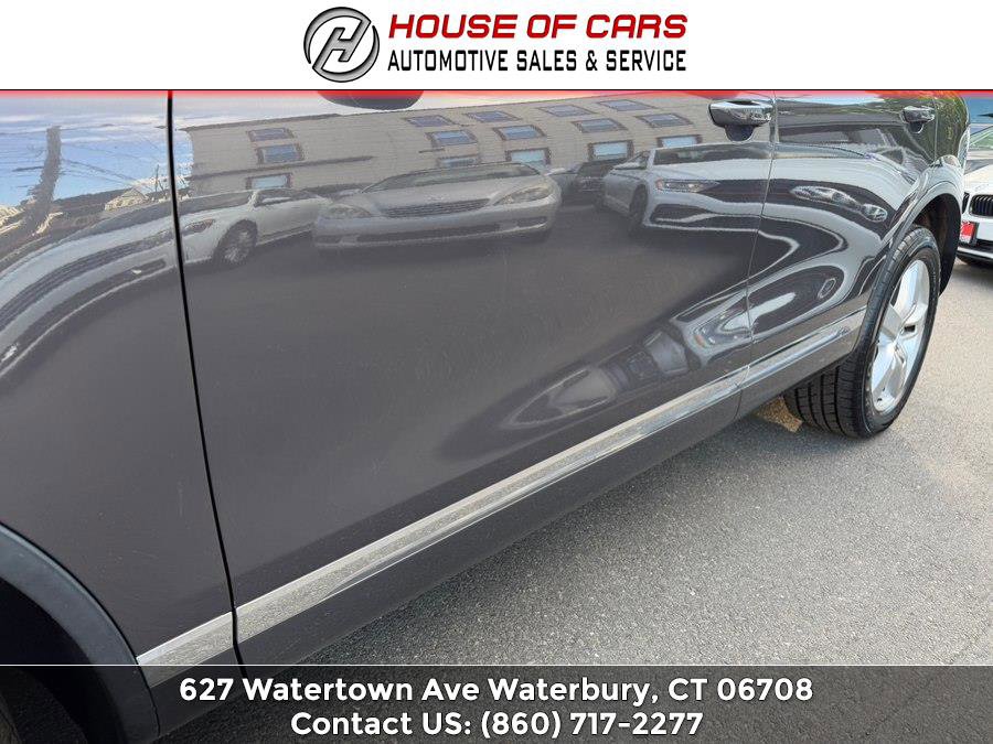 Used 2013 Volkswagen Touareg TDI AWD/4WD image 11