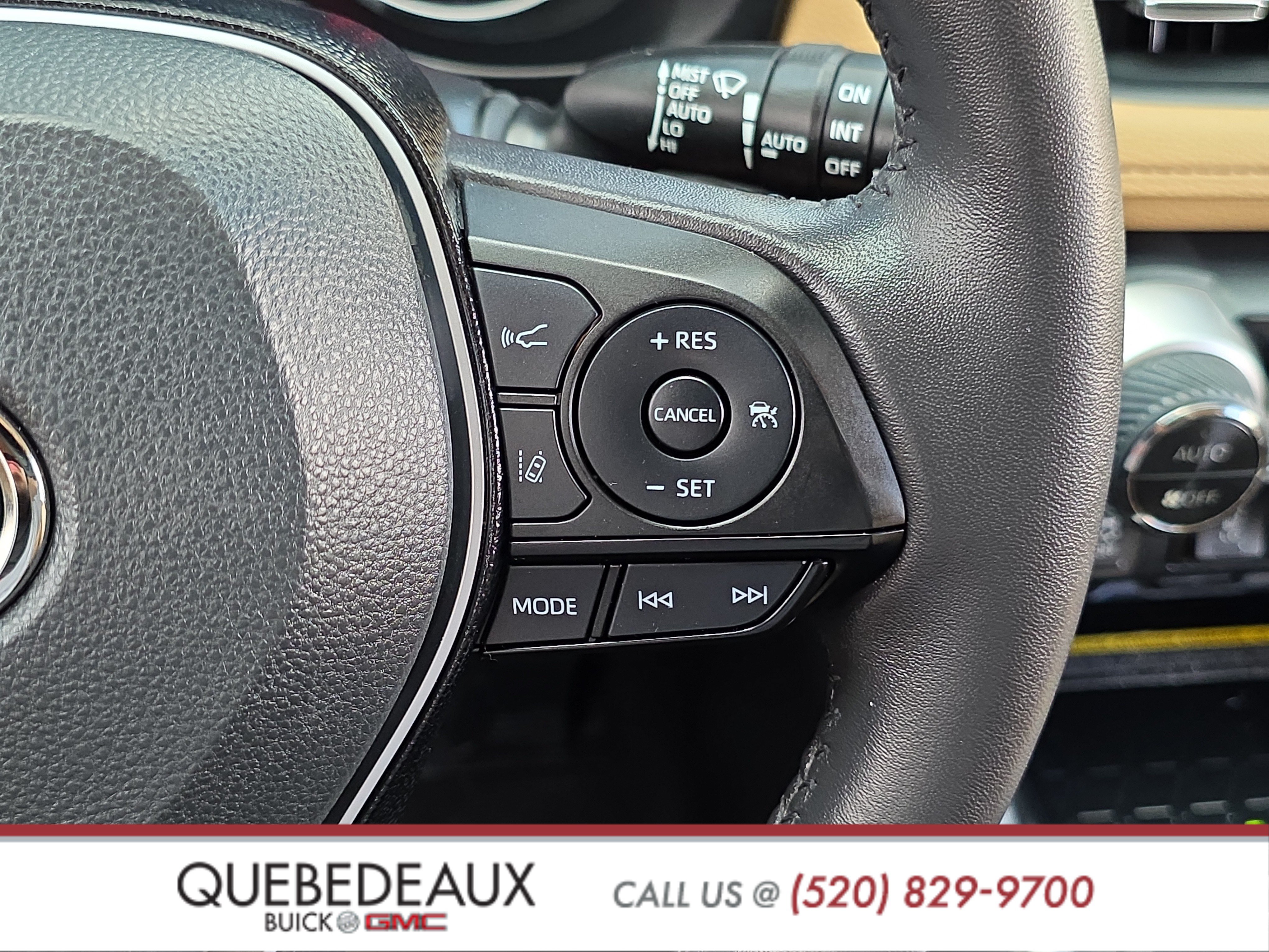 Used 2021 Toyota RAV4 XLE Premium FWD image 14