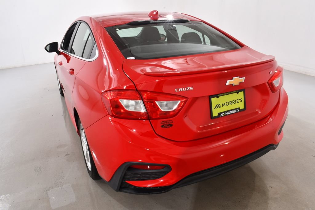 Used 2017 Chevrolet Cruze LT w/ Sun And Sound Package FWD image 14