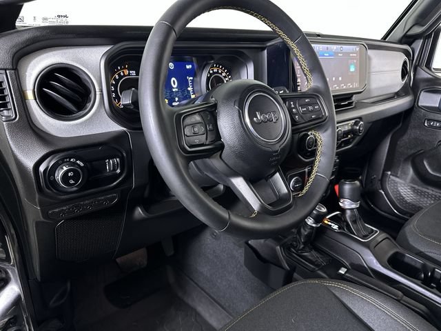 Used 2024 Jeep Gladiator Sport AWD/4WD image 10
