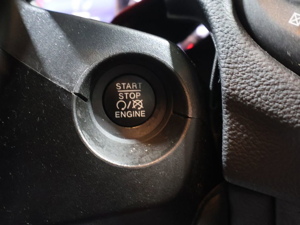 Used 2018 Jeep Compass Trailhawk w/ Leather Interior Group image 28