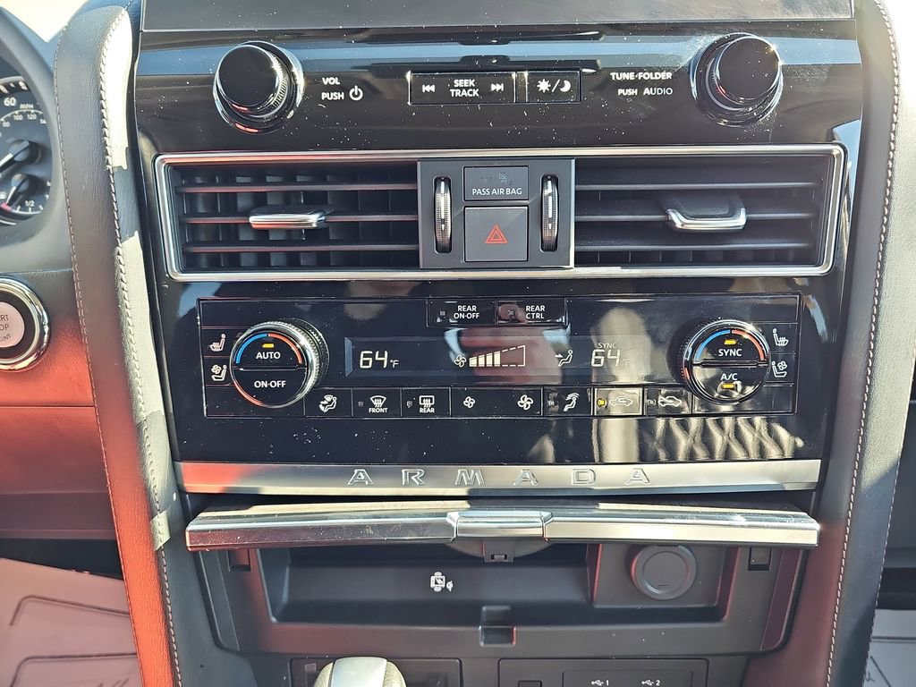 Used 2024 Nissan Armada Platinum image 30