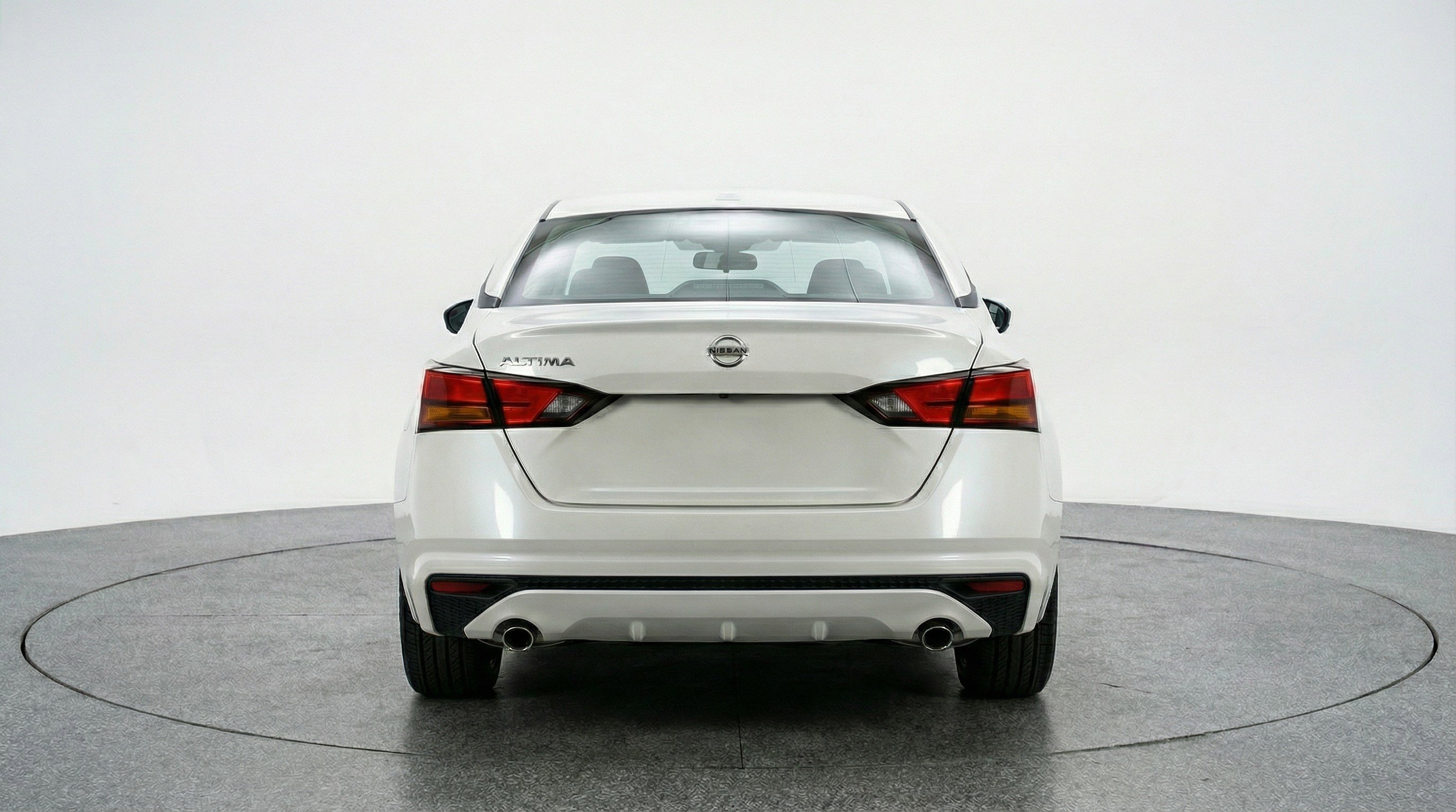 Used 2025 Nissan Altima 2.5 SV image 7