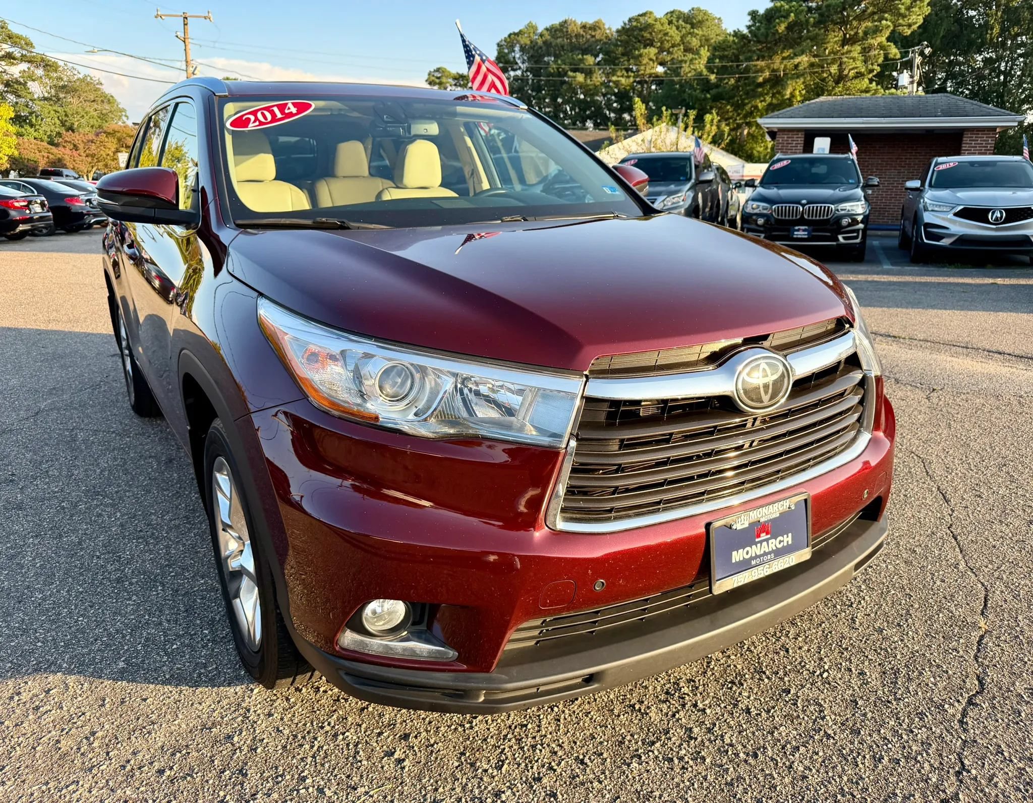 Used 2014 Toyota Highlander Limited Platinum AWD/4WD image 7