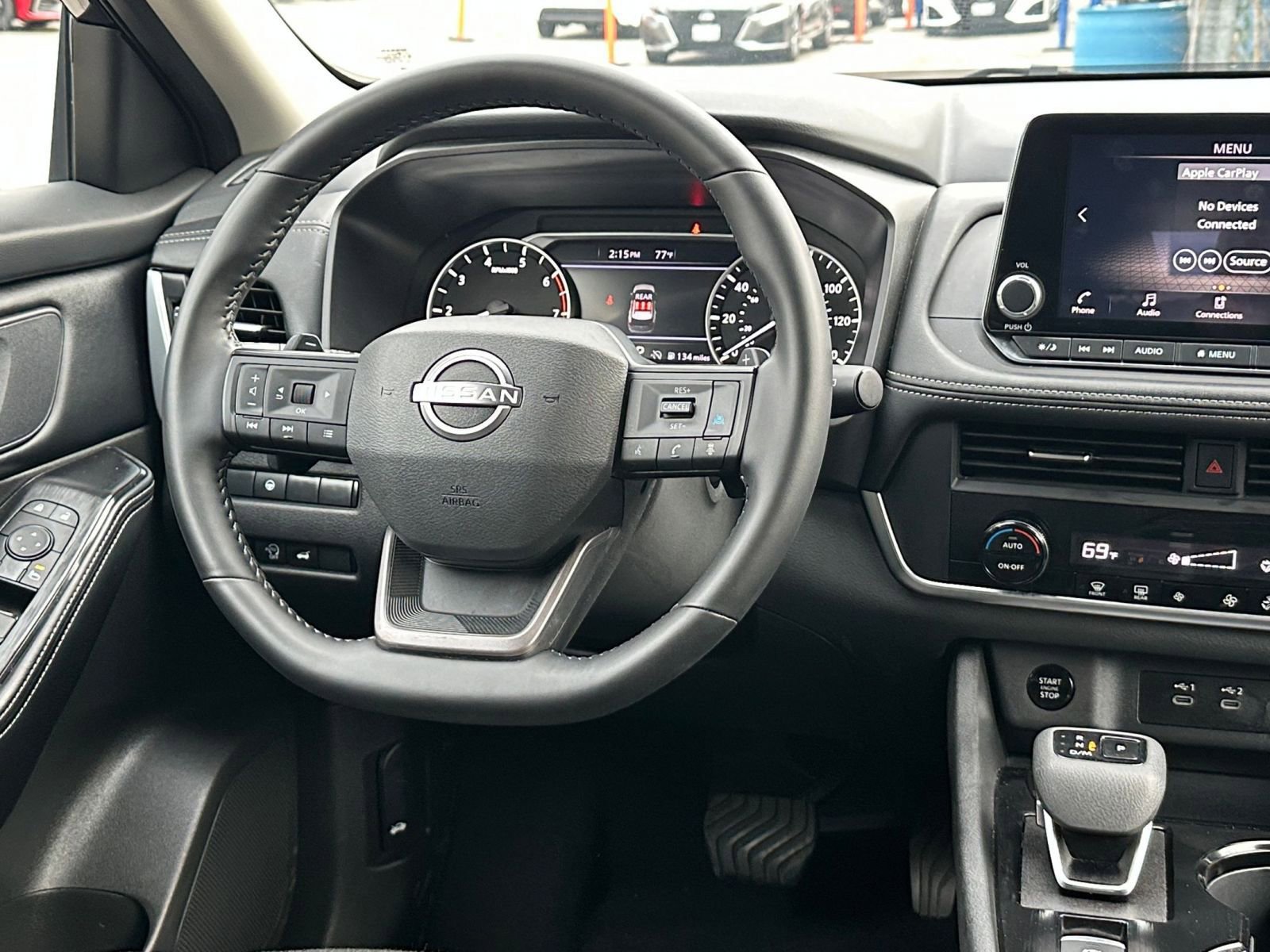 Used 2025 Nissan Rogue SV image 34