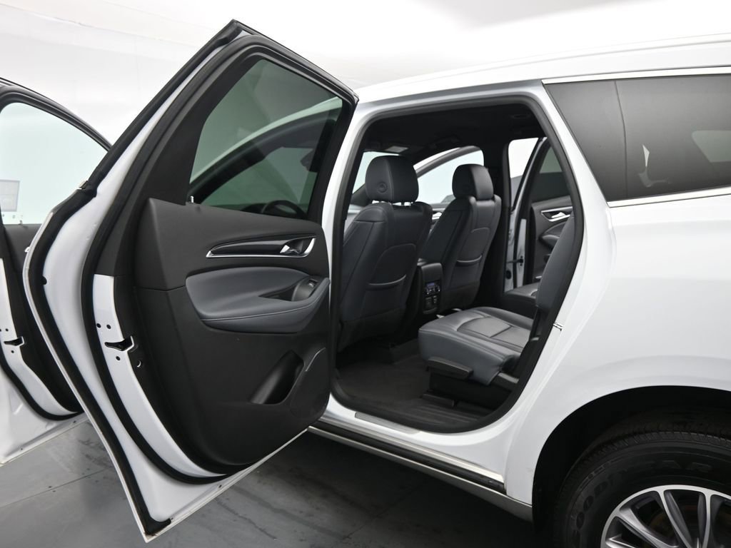 Used 2024 Buick Enclave Premium image 19