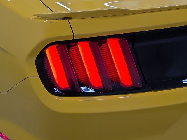 Used 2015 Ford Mustang GT Premium RWD image 29