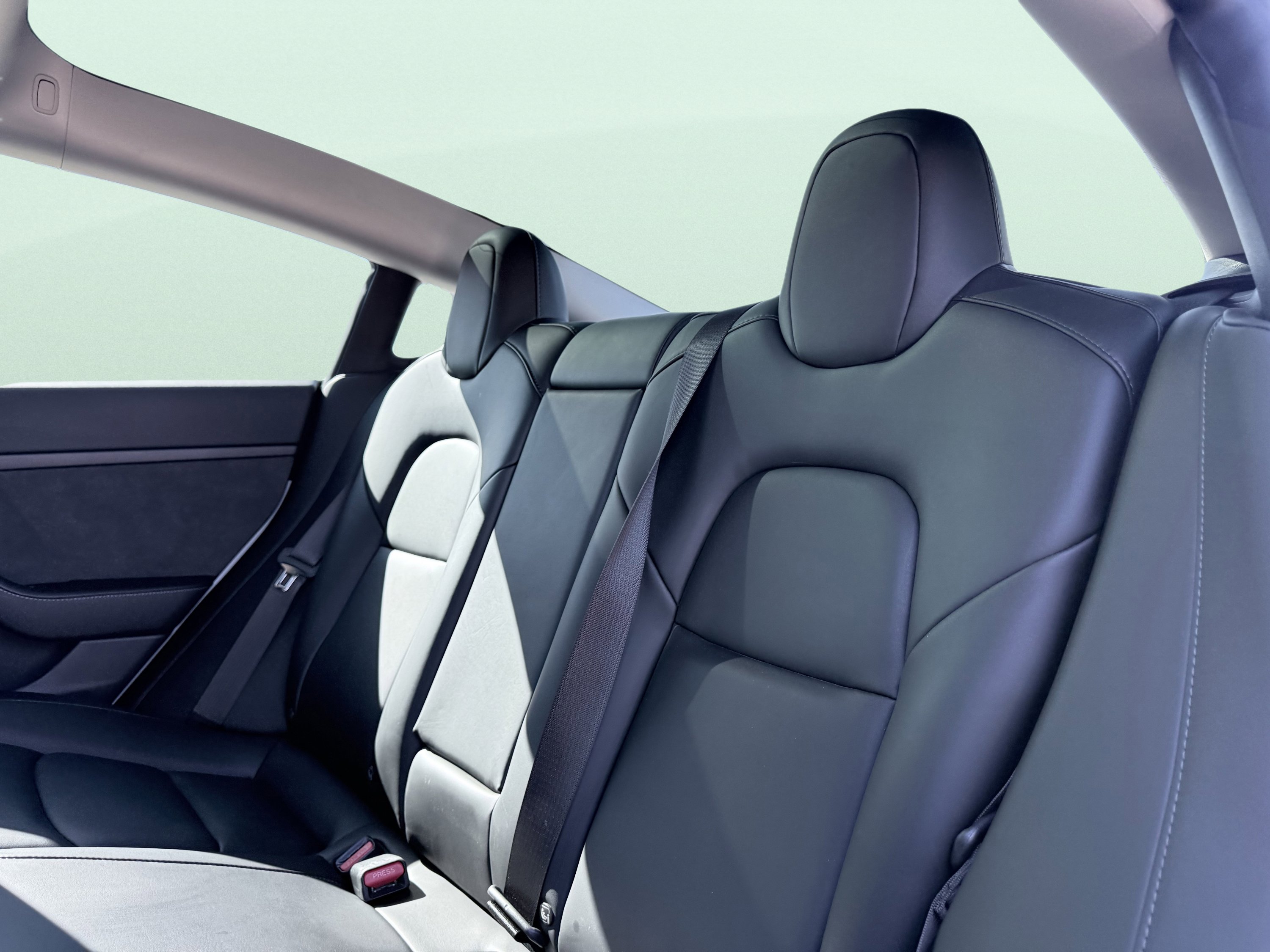 Used 2021 Tesla Model 3 Long Range image 36