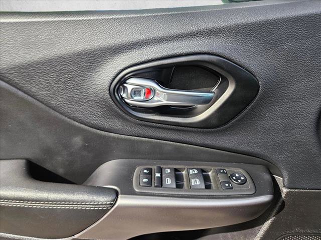 Used 2022 Jeep Cherokee Latitude Lux image 27