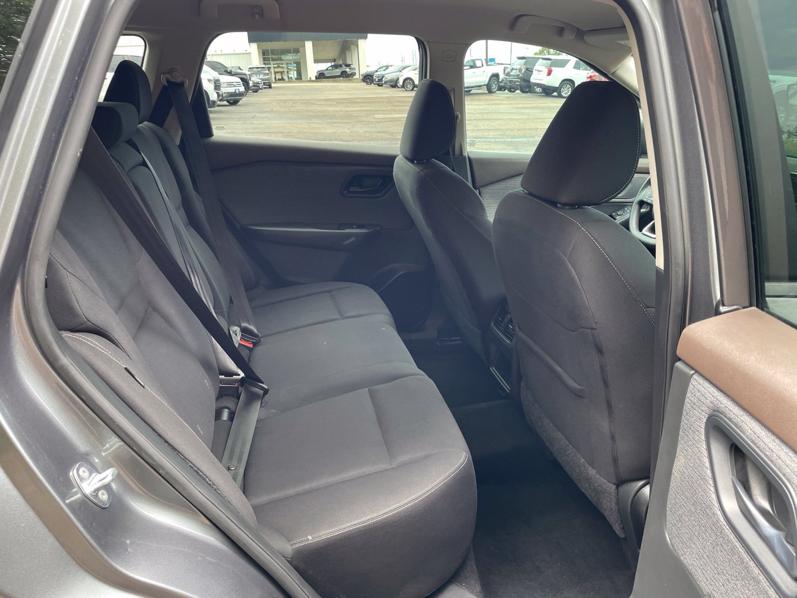 Used 2023 Nissan Rogue S FWD image 33