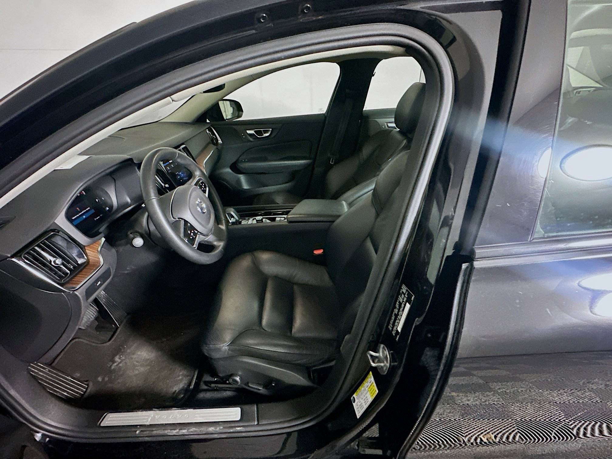 Used 2024 Volvo S60 B5 Plus image 13