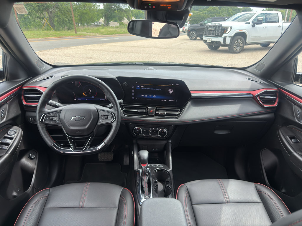 Used 2025 Chevrolet TrailBlazer RS w/ Convenience Package FWD image 26