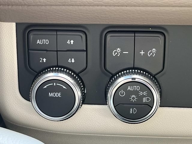 Used 2022 GMC Yukon Denali AWD/4WD image 38
