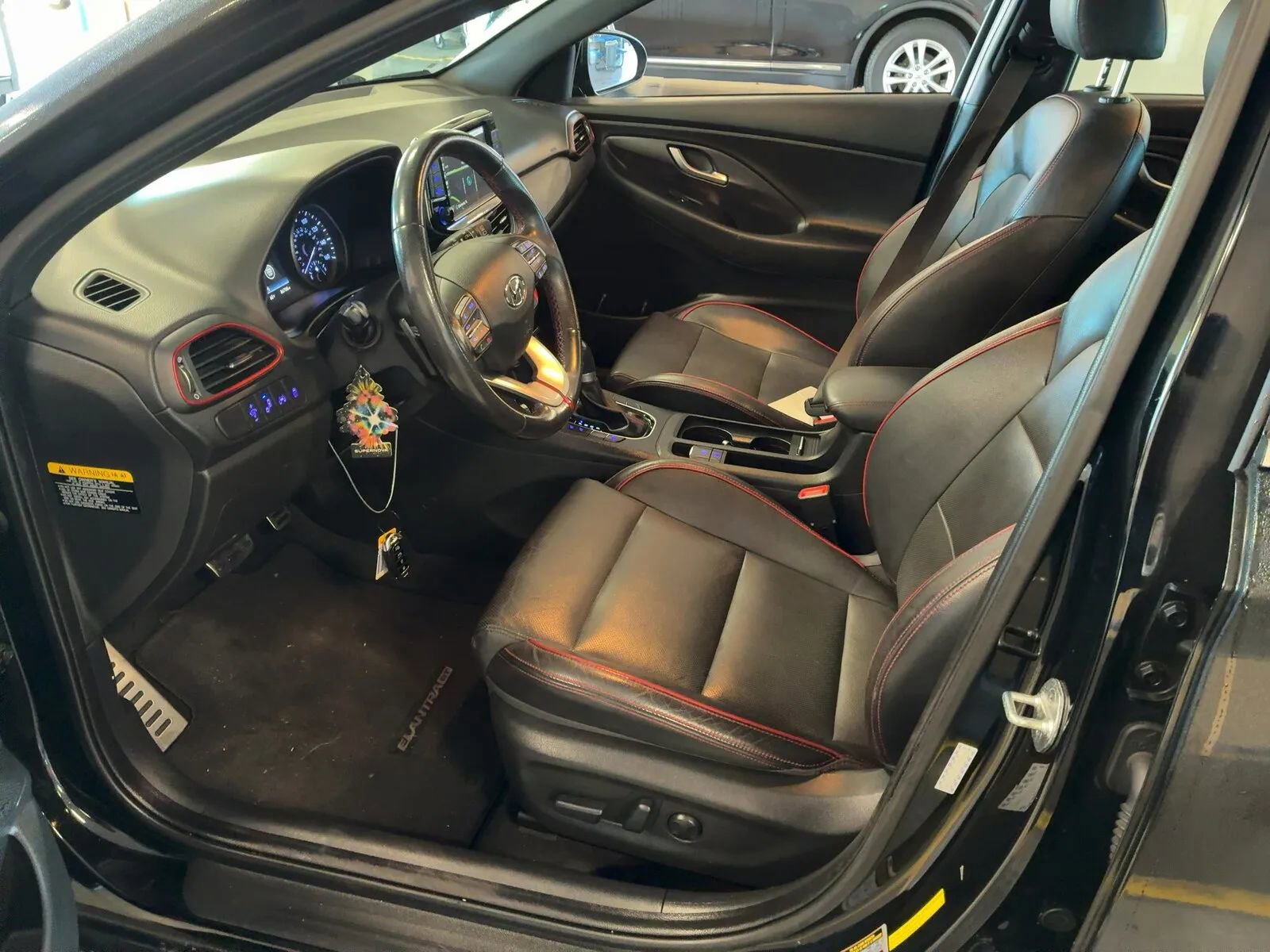 Used 2018 Hyundai Elantra GT Sport w/ Sport Tech Package 04 image 4