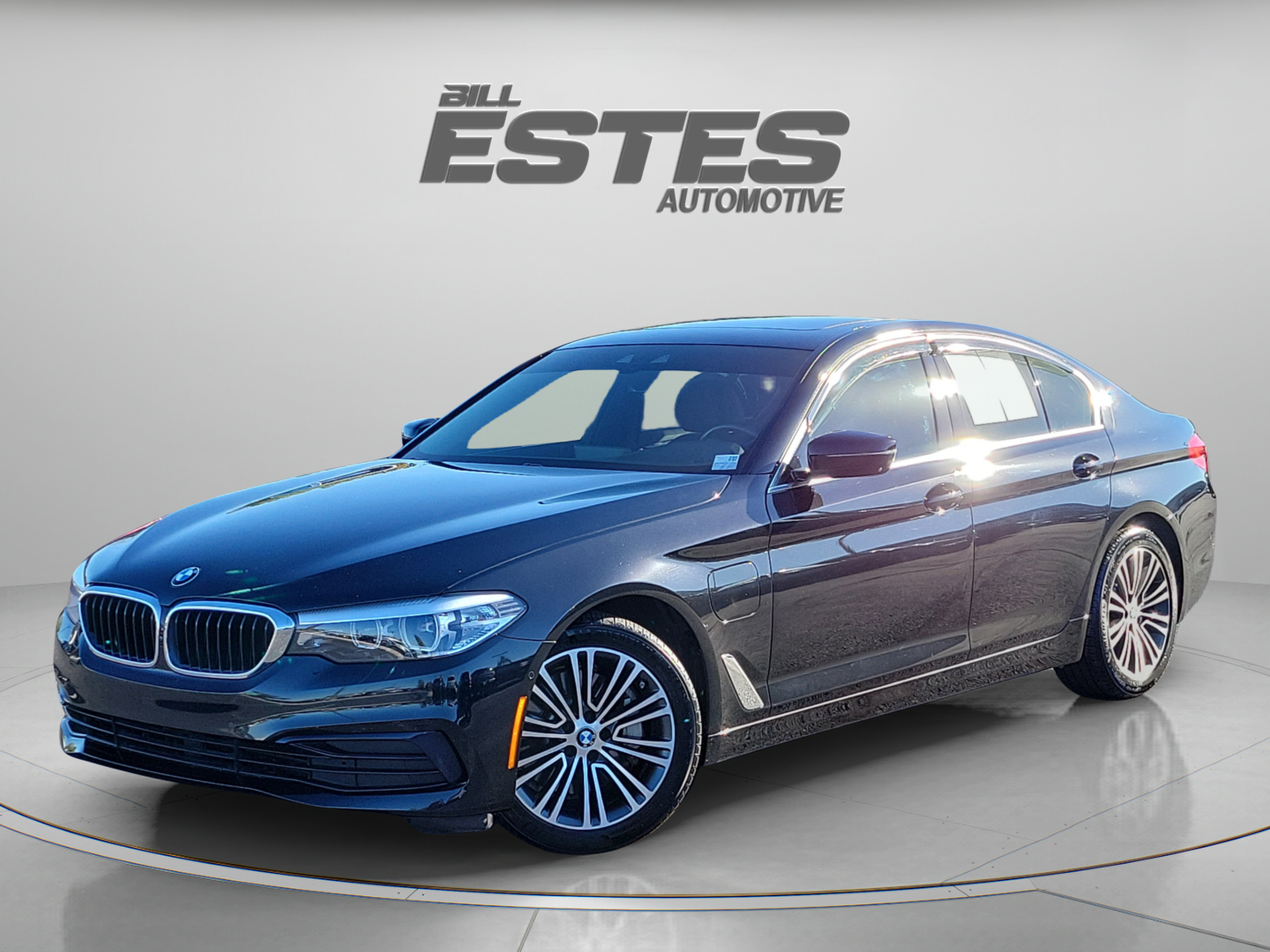 Used 2020 BMW 530e xDrive w/ Premium Package