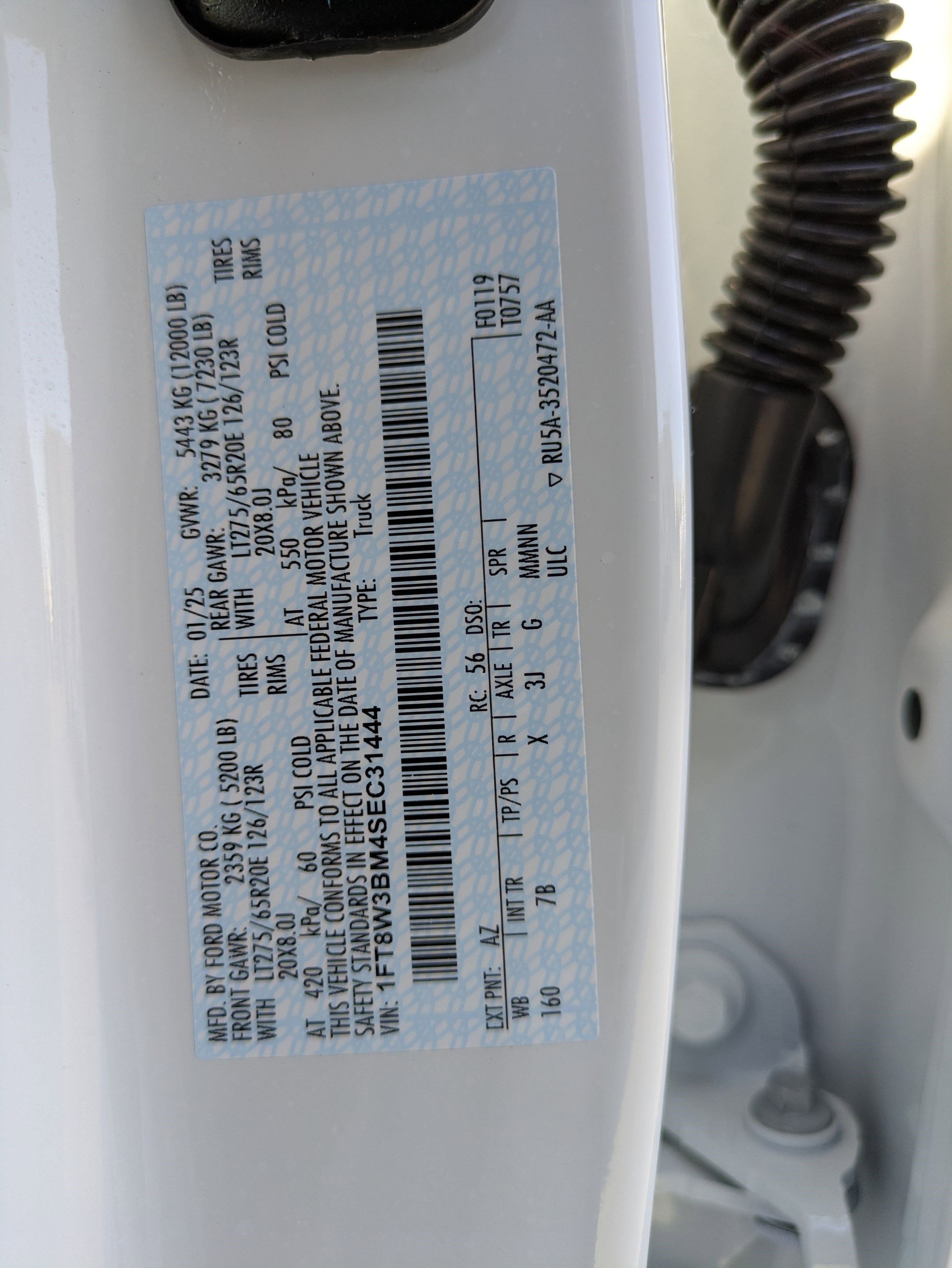 Used 2025 Ford F350 Platinum w/ FX4 Off-Road Package image 36