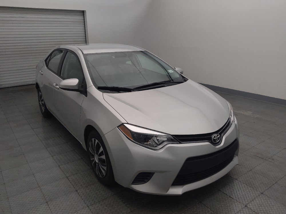 Used 2015 Toyota Corolla LE FWD image 13