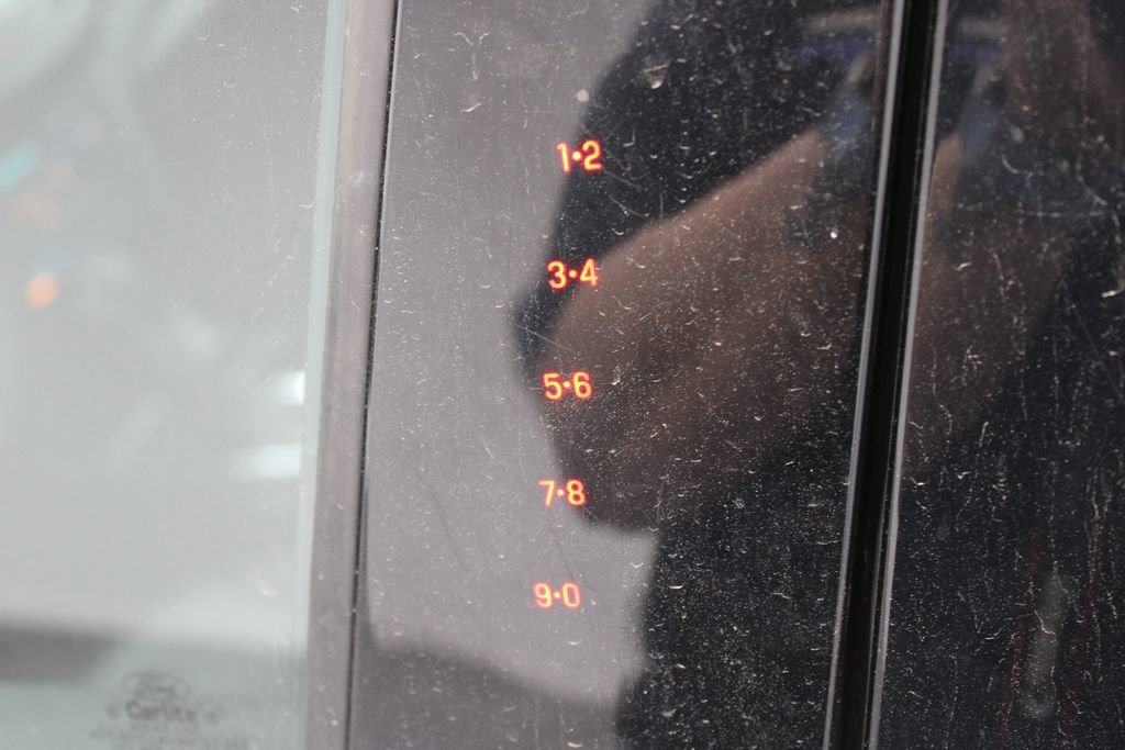 Used 2018 Ford Escape SE image 14