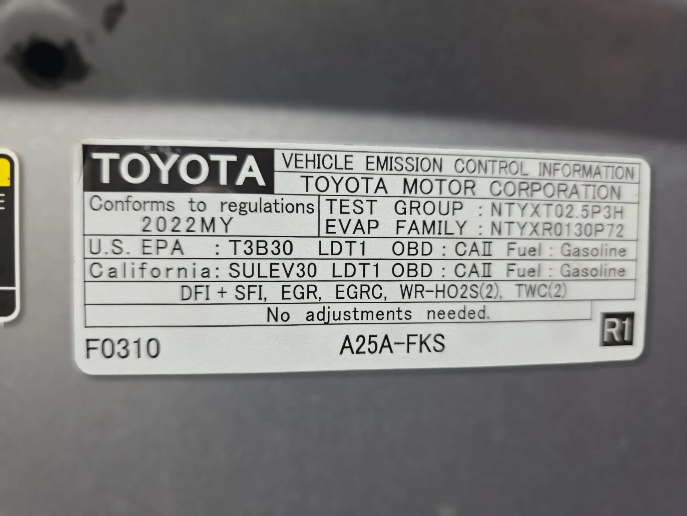 Used 2022 Toyota RAV4 XLE Premium FWD image 15