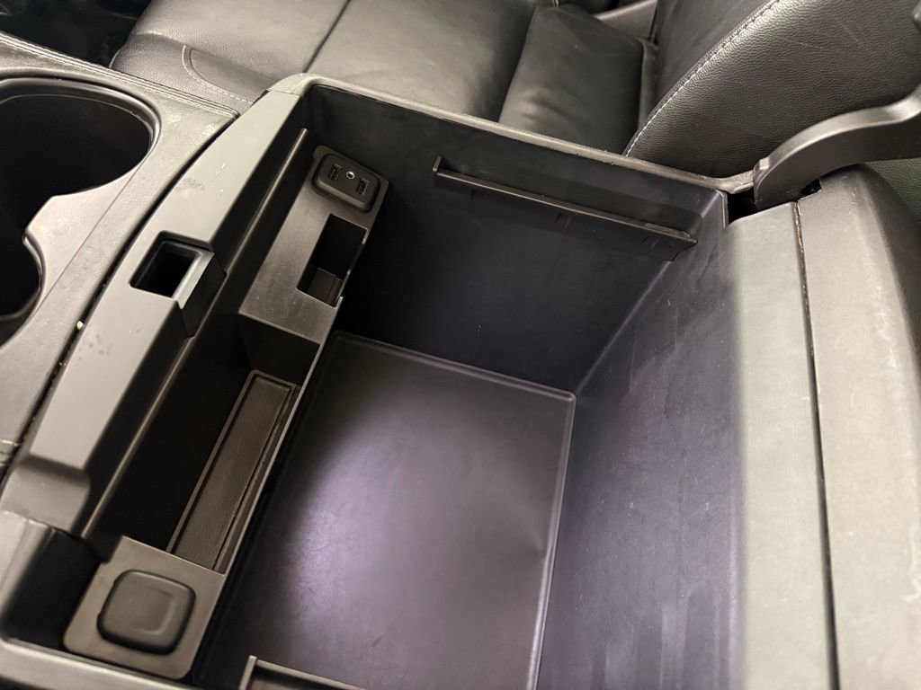 Used 2016 Chevrolet Suburban LT AWD/4WD image 35