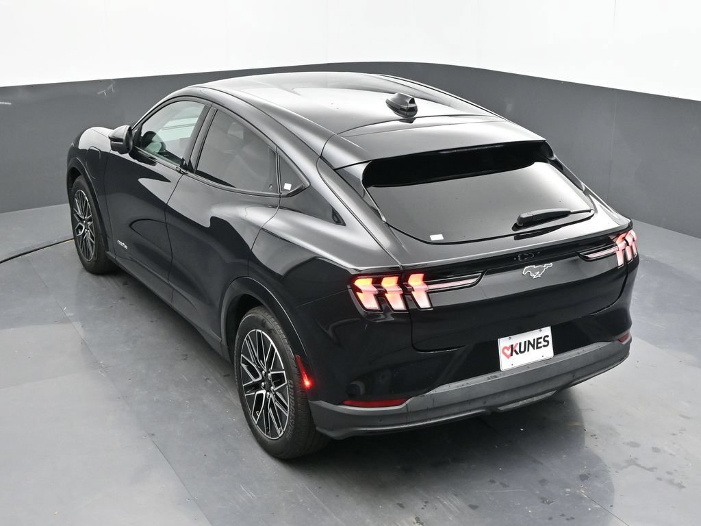 Used 2025 Ford Mustang Mach-E Premium AWD/4WD image 35