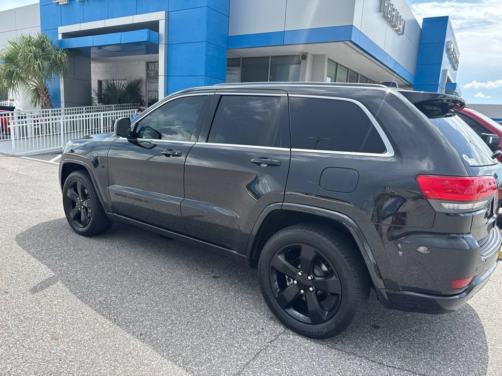 Used 2014 Jeep Grand Cherokee Altitude RWD image 5