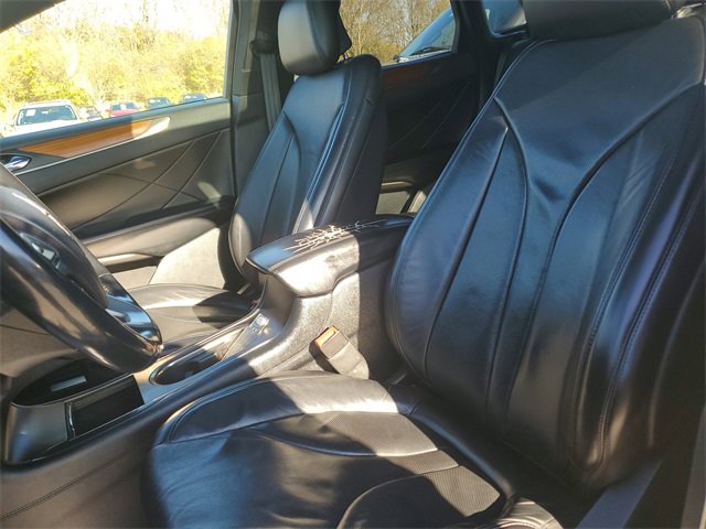 Used 2017 Lincoln MKC Reserve image 27