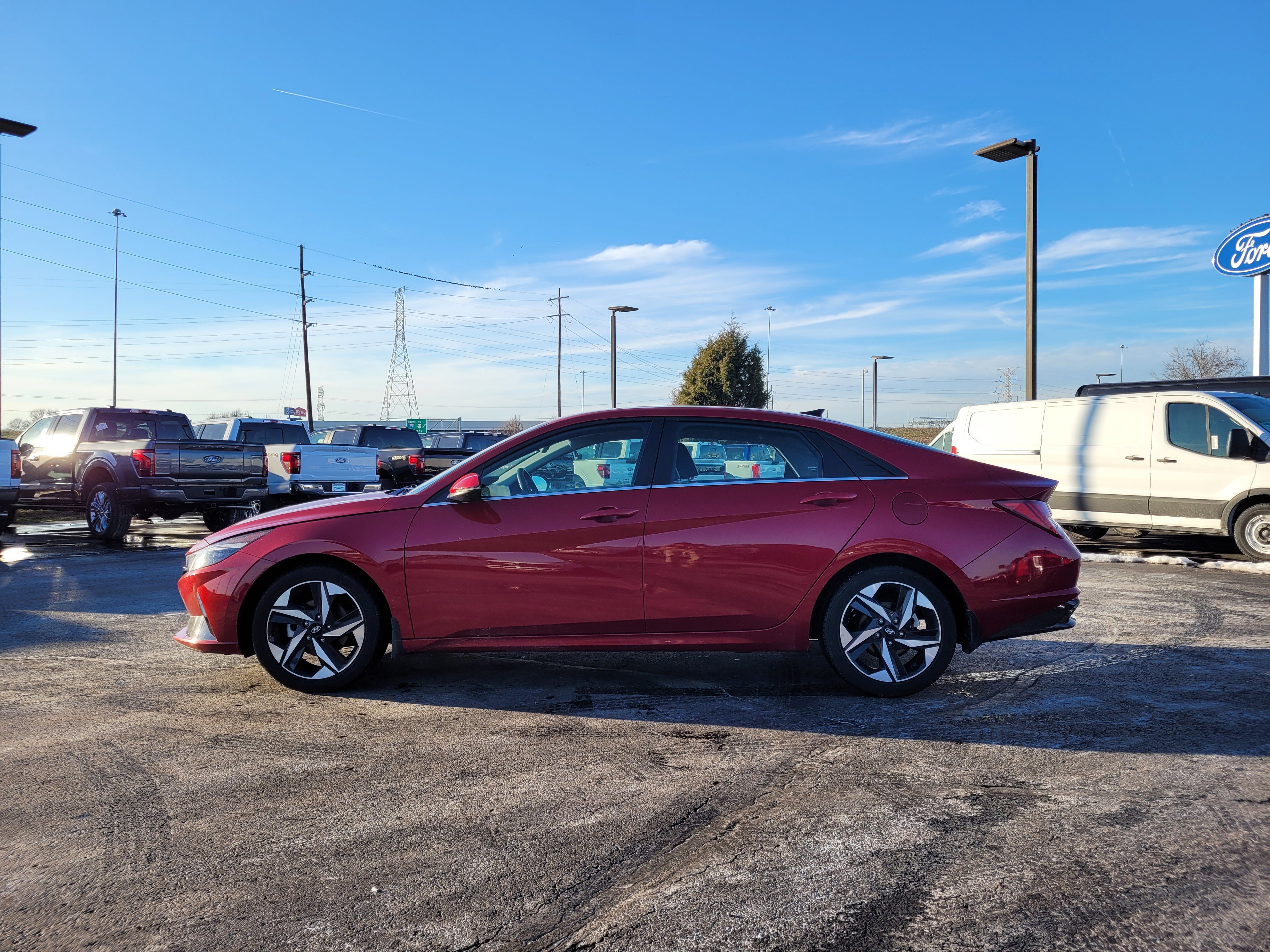 Used 2023 Hyundai Elantra Limited image 7