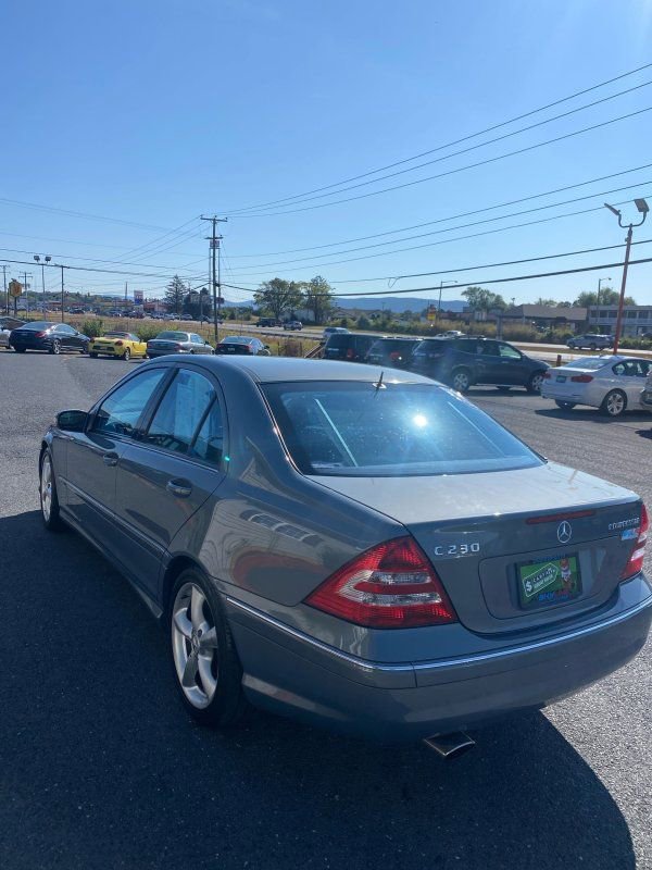 Used 2005 Mercedes-Benz C 230 Sedan image 6