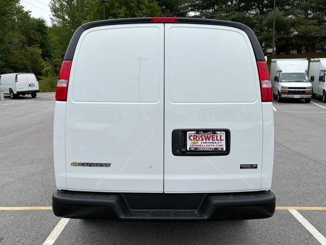 New 2026 Chevrolet Express 2500 w/ Driver Convenience Package RWD image 8