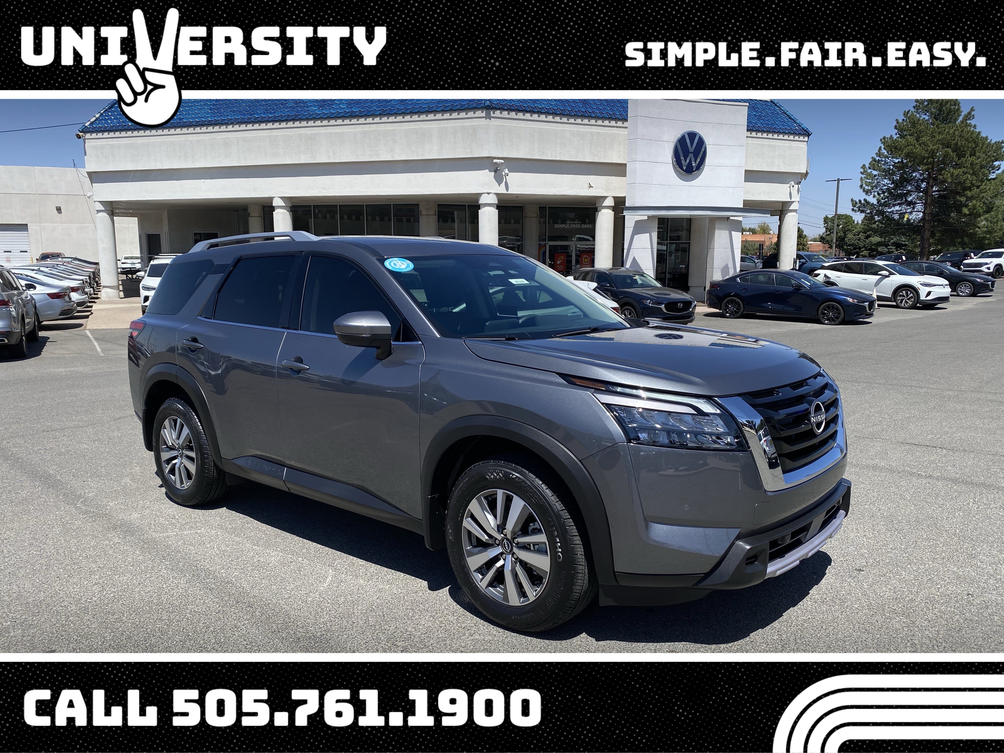Used 2025 Nissan Pathfinder SL w/ Cargo Package AWD/4WD image 1