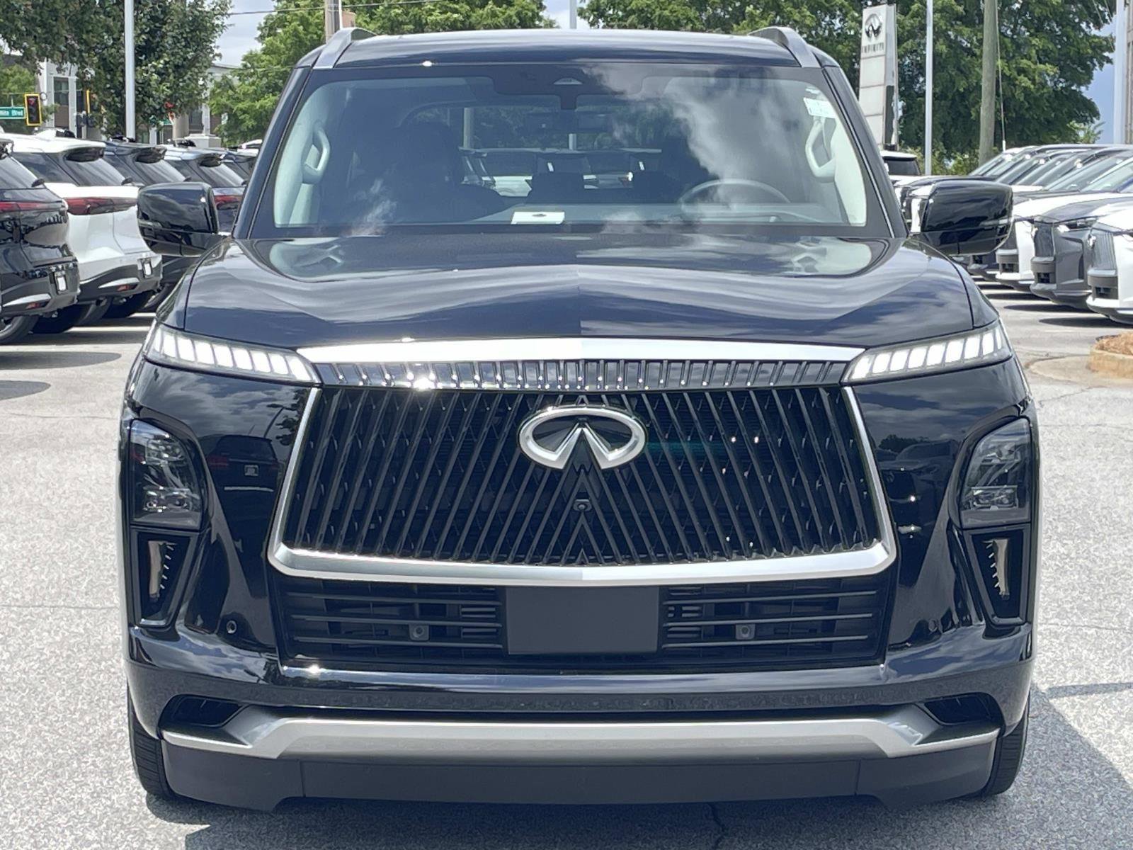 Used 2025 INFINITI QX80 Luxe w/ Cargo Package AWD/4WD image 6