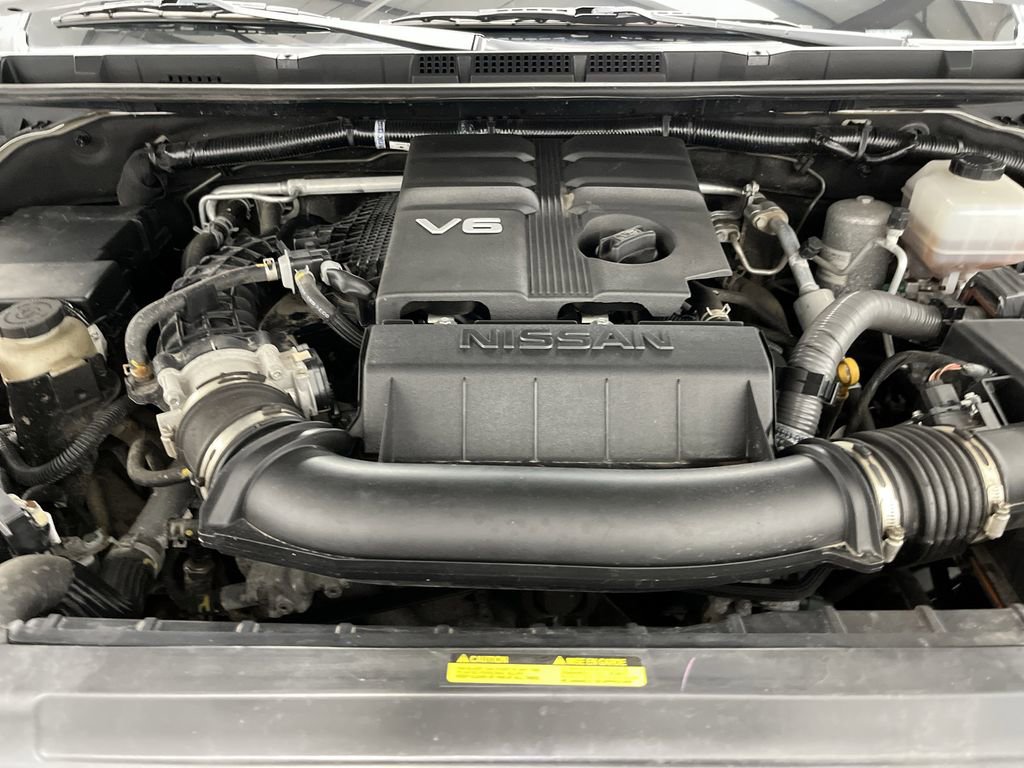 Used 2023 Nissan Frontier PRO-4X image 40