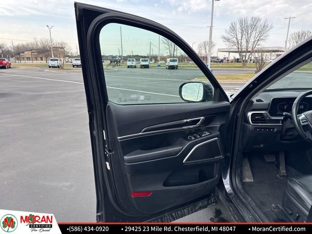 Used 2025 Kia Telluride S image 9