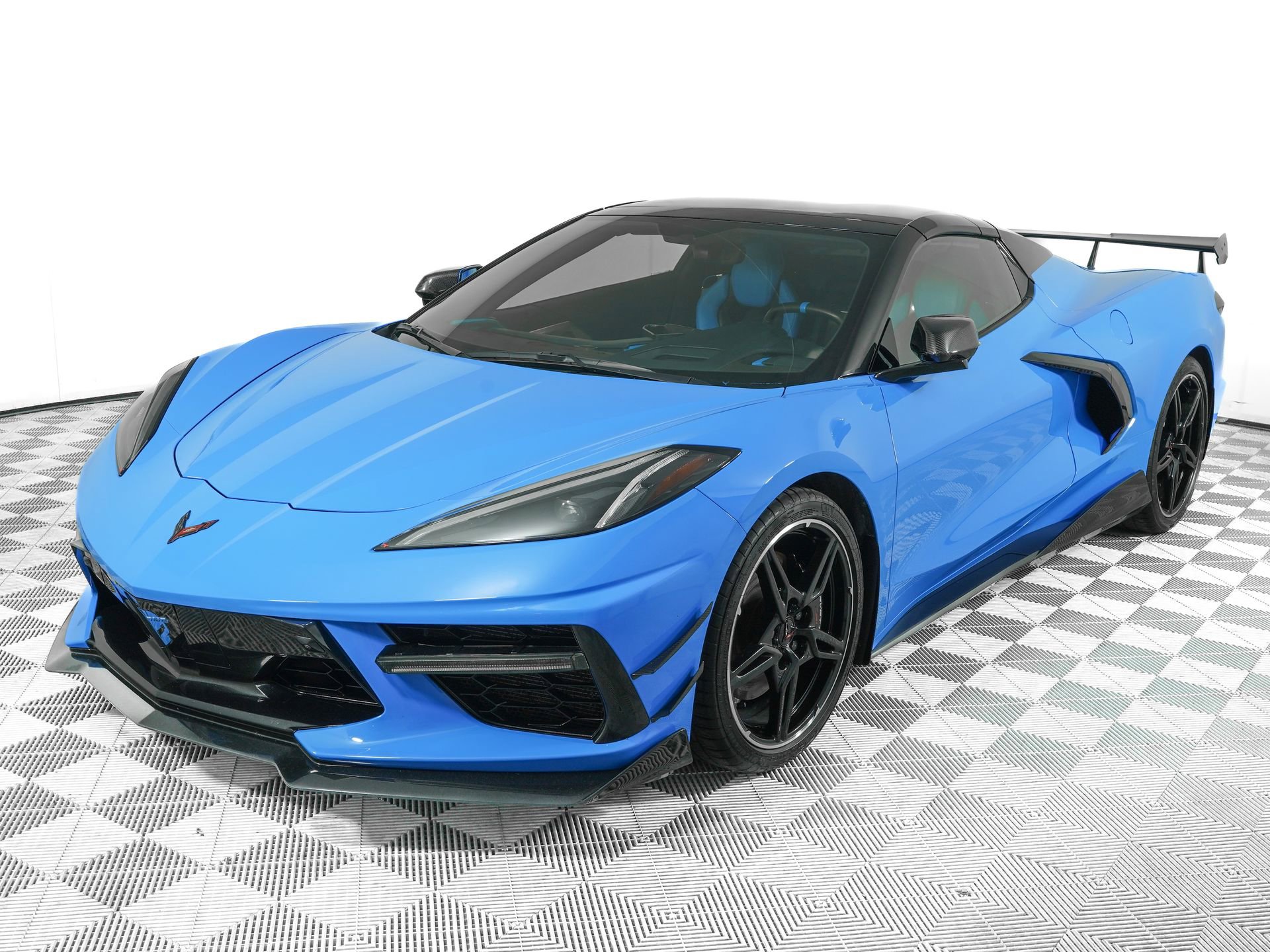 Used 2022 Chevrolet Corvette Stingray Premium Conv w/ Z51 Performance Package RWD image 11