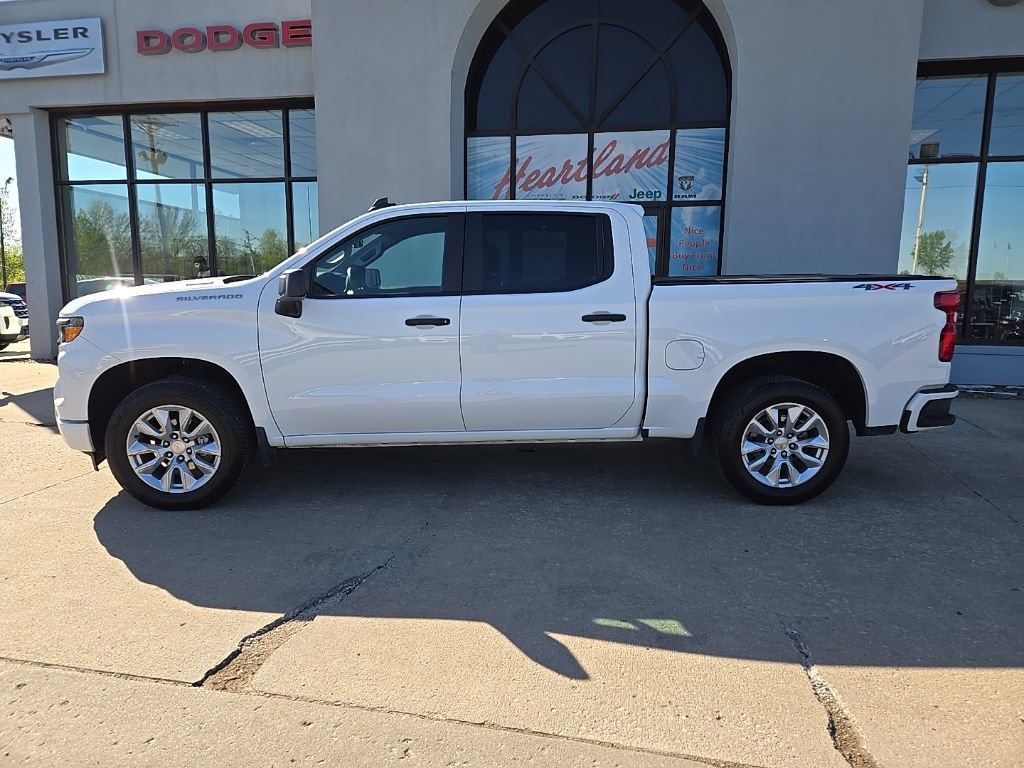 Used 2025 Chevrolet Silverado 1500 Custom AWD/4WD image 5