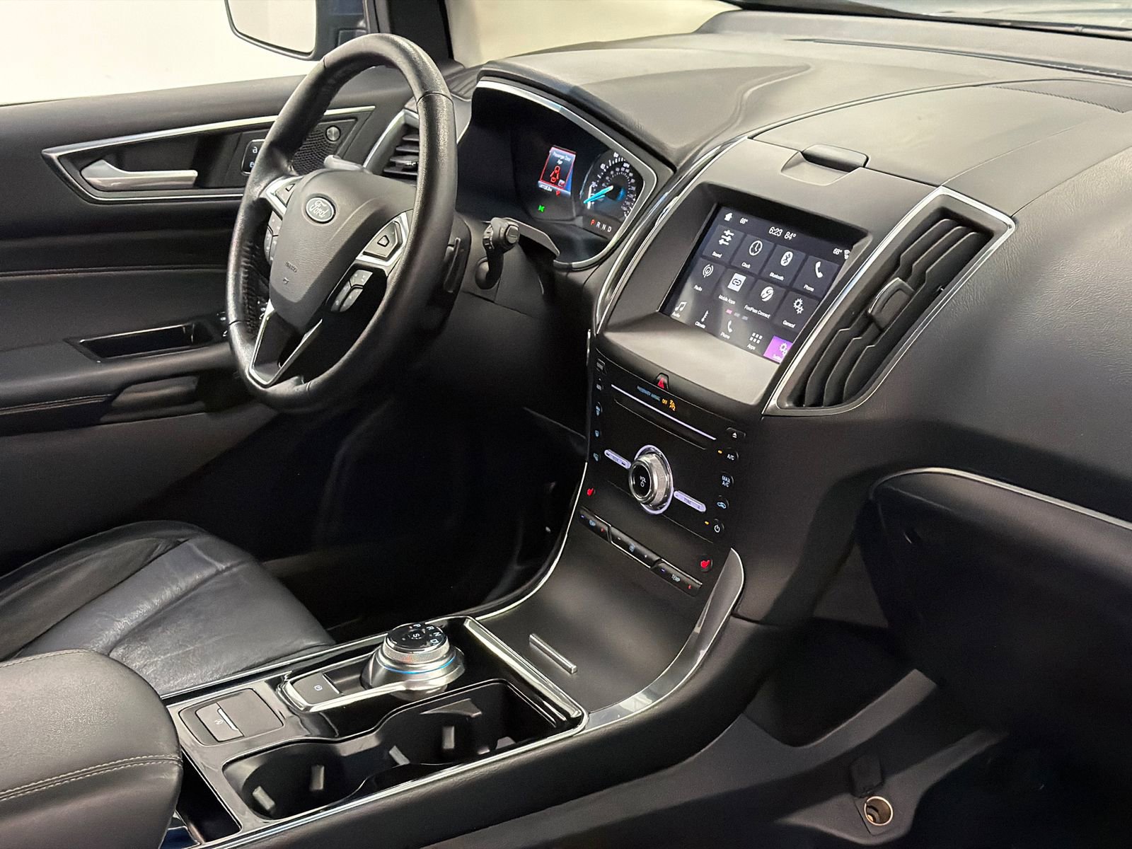 Used 2019 Ford Edge Titanium AWD/4WD image 10