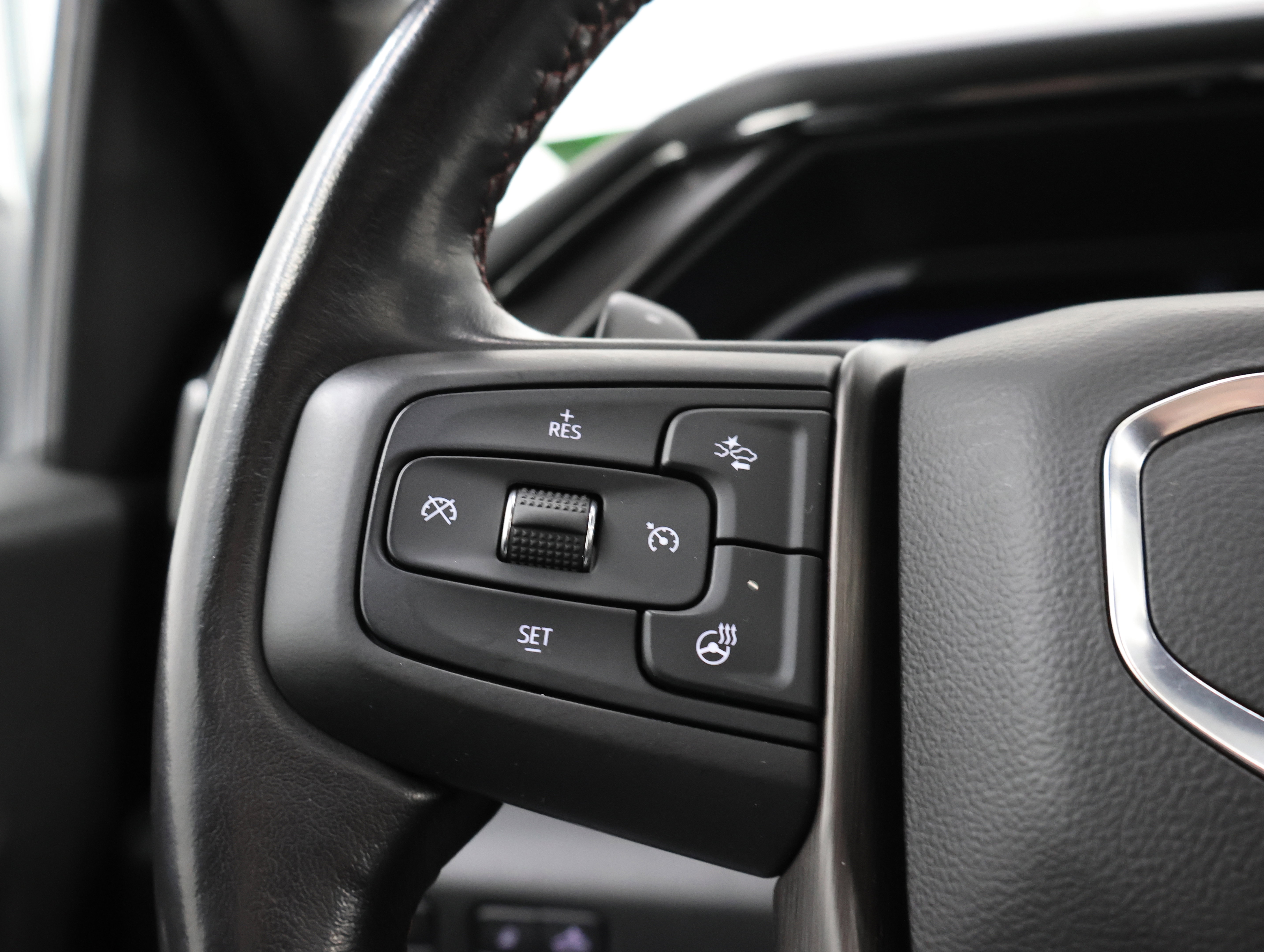 Used 2022 GMC Sierra 1500 AT4X image 15