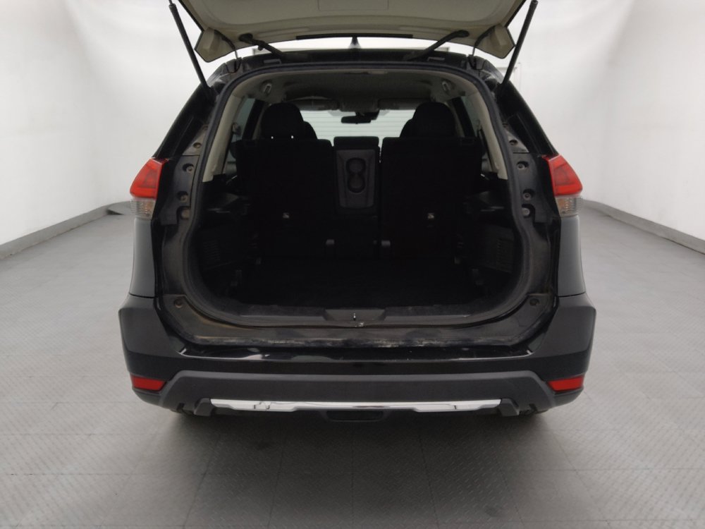 Used 2019 Nissan Rogue S FWD image 29