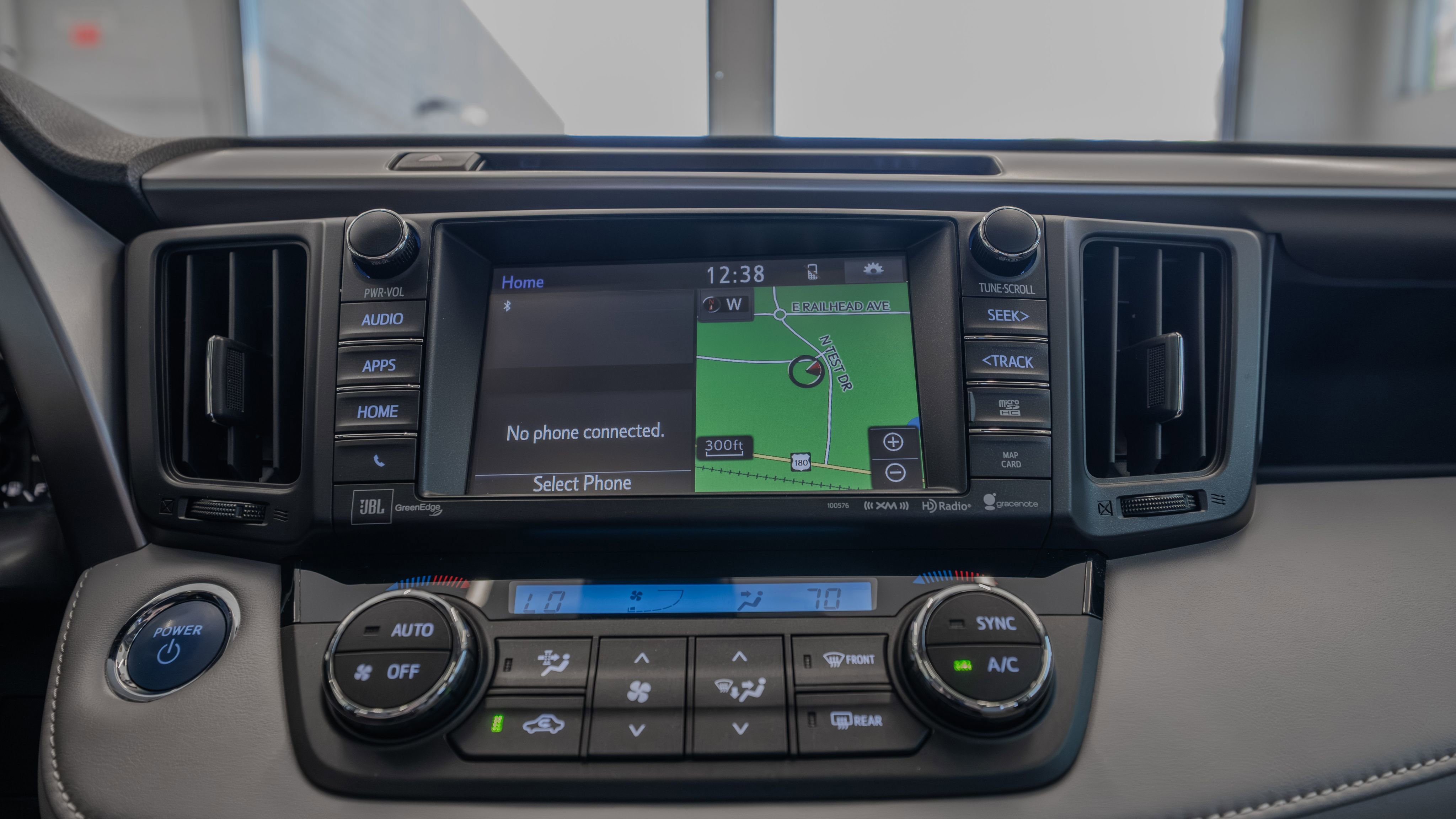 Used 2018 Toyota RAV4 Limited w/ Advanced Technology Package AWD/4WD image 20