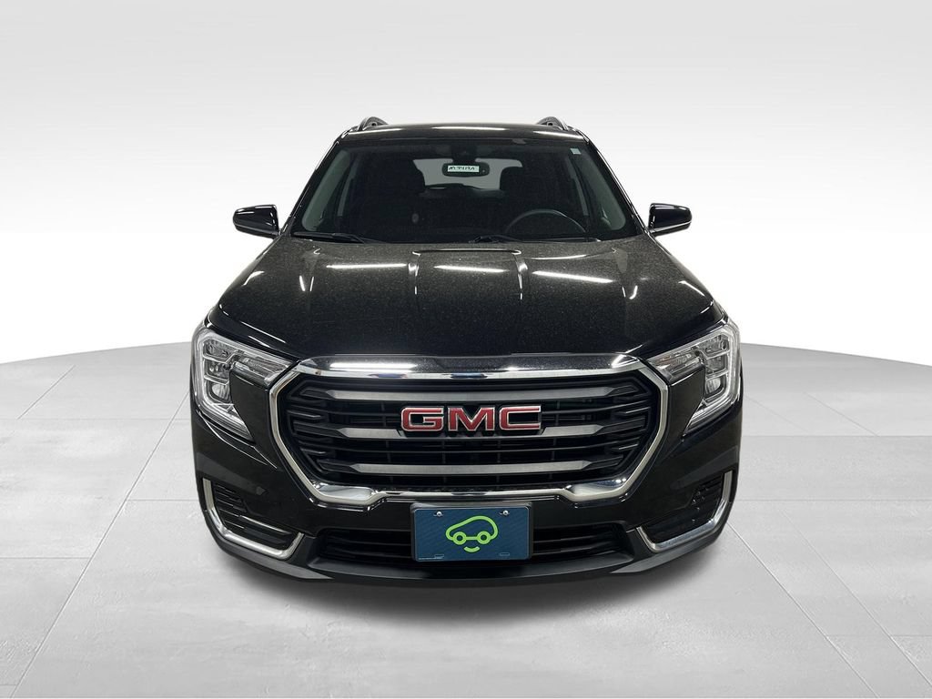Certified 2023 GMC Terrain SLE w/ Driver Convenience Package AWD/4WD image 4