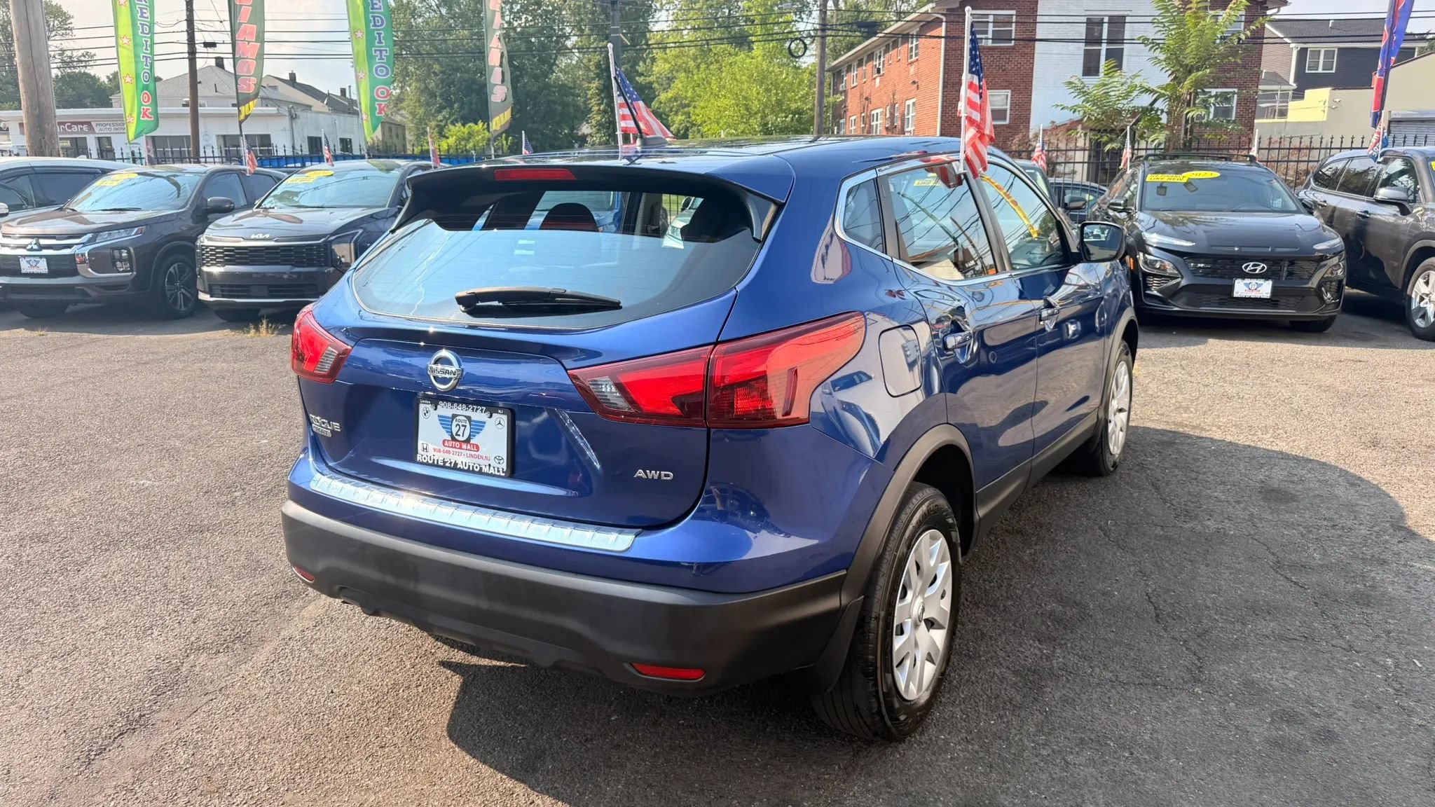 Used 2018 Nissan Rogue Sport S AWD/4WD image 6