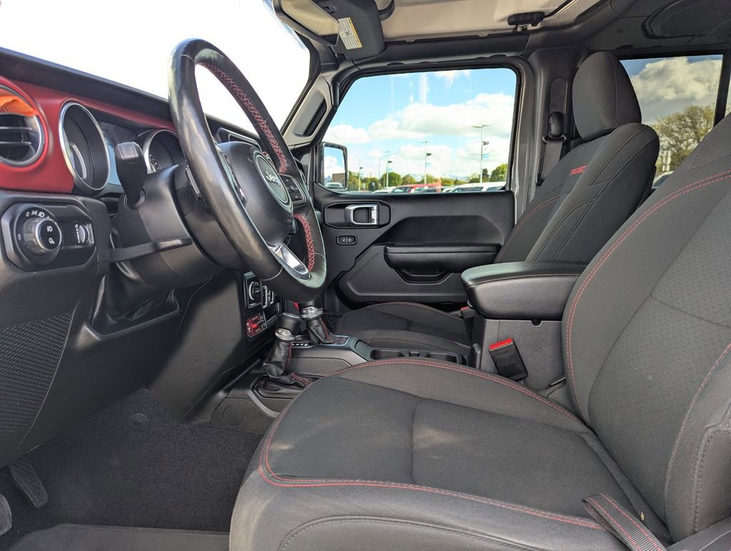 Used 2023 Jeep Gladiator Rubicon w/ Cold Weather Group AWD/4WD image 16