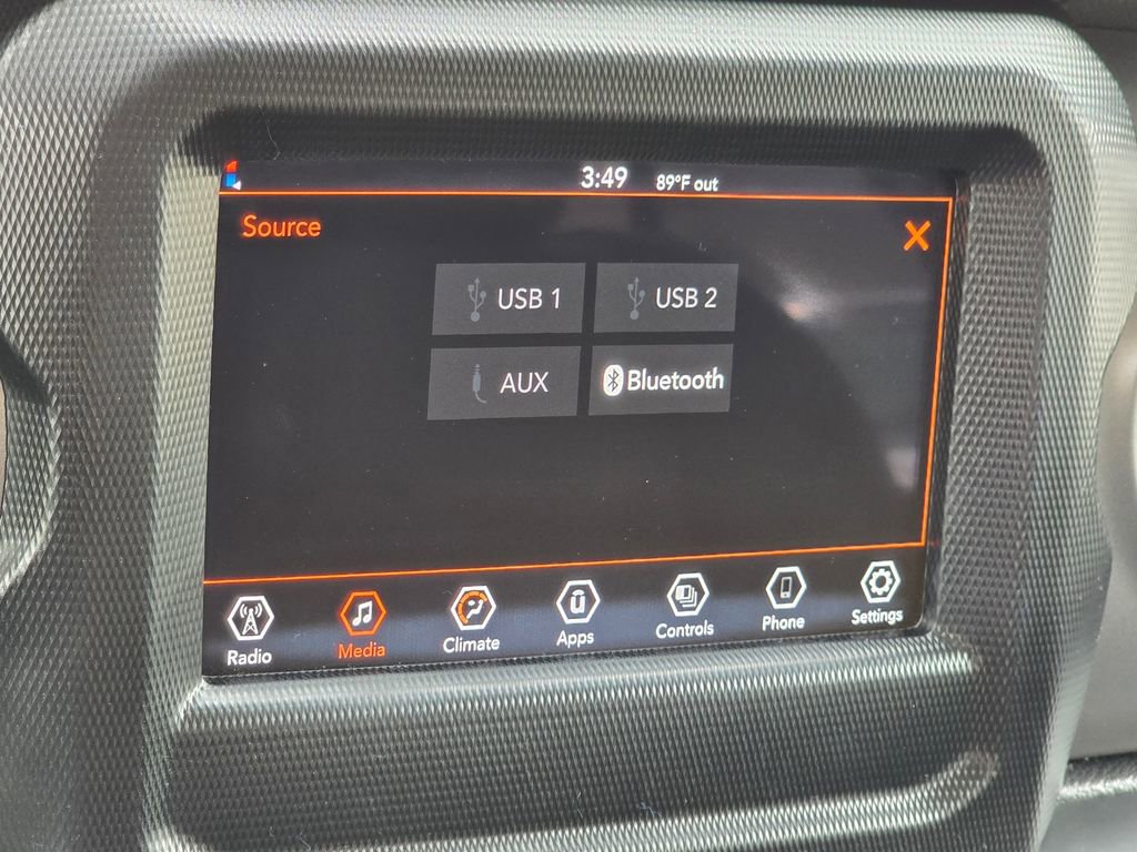 Used 2023 Jeep Gladiator Sport image 39