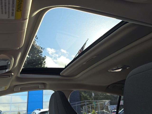 Certified 2025 Subaru Crosstrek 2.0i Premium image 19