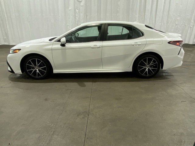 Certified 2023 Toyota Camry SE image 7