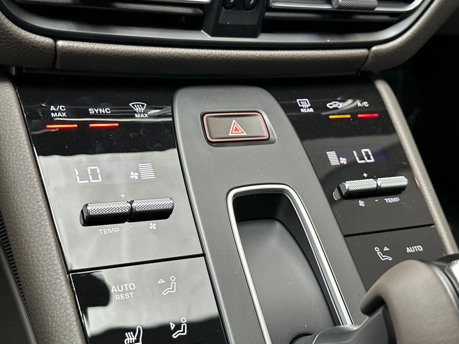 New 2026 Porsche Macan AWD/4WD image 24